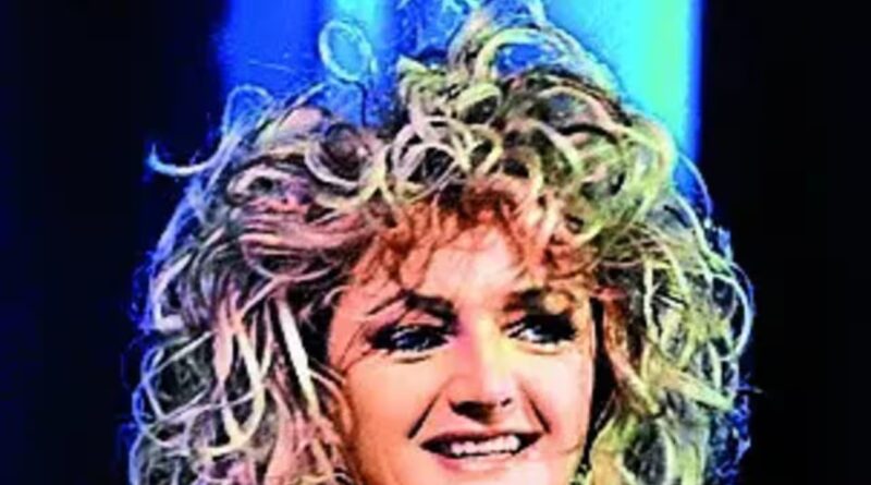 Bonnie Tyler, who topped the charts with epic 'Total Eclipse of the Heart', dies