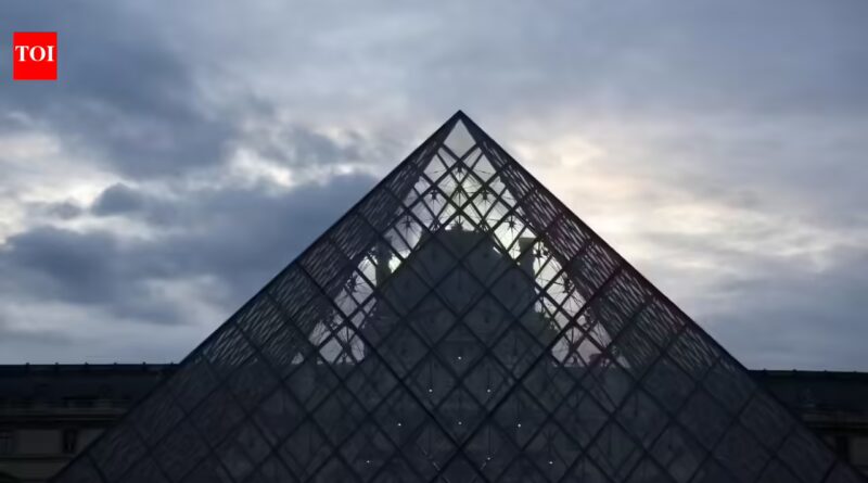 'Mastermind was not happy': Louvre burglars reveal how they pulled off €88 million jewel heist