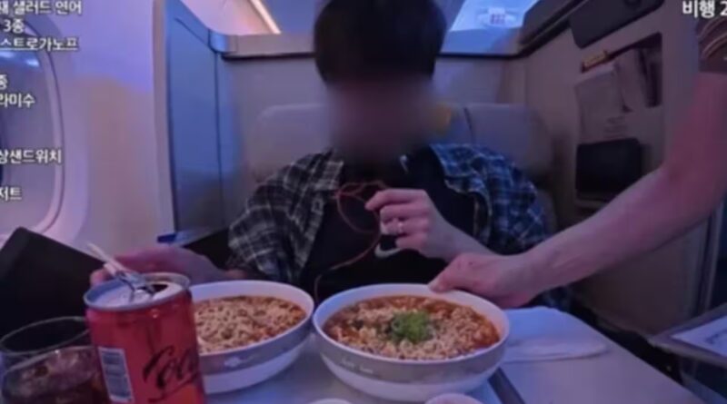 Mukbang Youtuber: Mukbang YouTuber Yuno apologizes after plane food ordering video sparks backlash