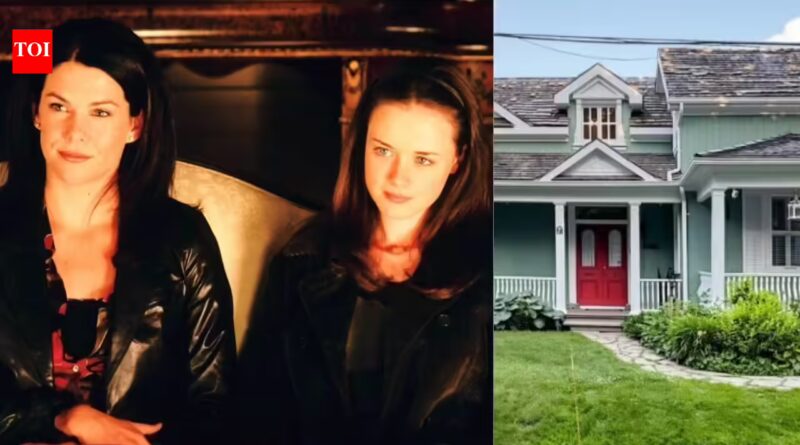 The real-life Gilmore Girls house from the pilot episode is for sale for $2.7 million in Ontario, where Unionville first stood in for Stars Hollow