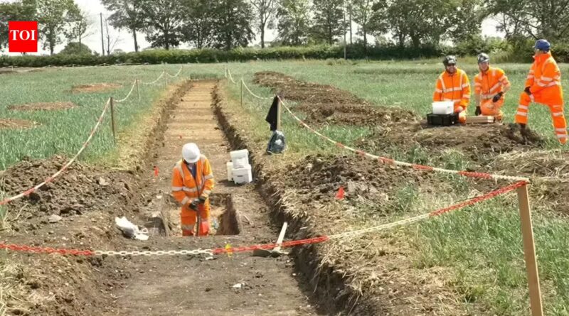 A 1740-year-old Roman coin was found during an English railway dig, revealing a hidden world beneath the ground | World News