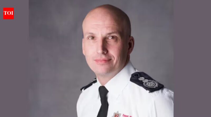 UK industrial fire: Essex fertiliser explosion injures 20 firefighters, destroys 3 fire engines