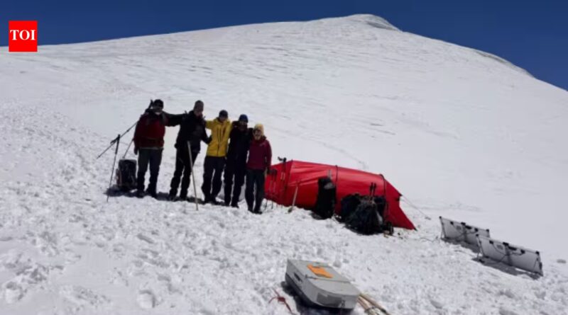 Scientists surveyed Turkey’s Mount Ararat glacier for the first time above 5,000 metres; the data will guide an attempt to recover its first ice core
