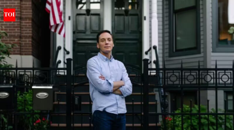 In 2025, CBP agents entered Leo Feler’s Chicago property without a warrant; in 2026, he sued the US government over about $30,000 in damage