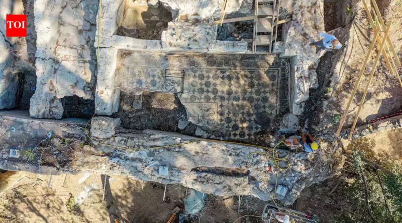 Archaeologists uncover ancient Roman structure near the Colosseum with mosaics resembling firefighters' barracks | World News