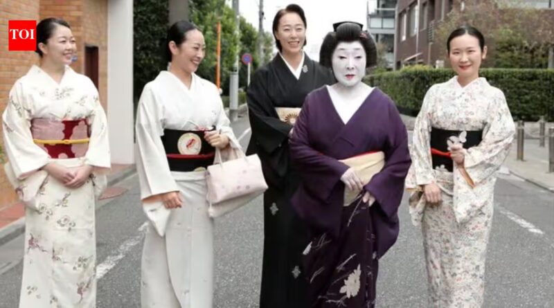 Tokyo's geisha population fell from about 13,000 in 1940 to around 200 today; one 86-year-old geisha is turning to AI and holograms to keep the culture alive